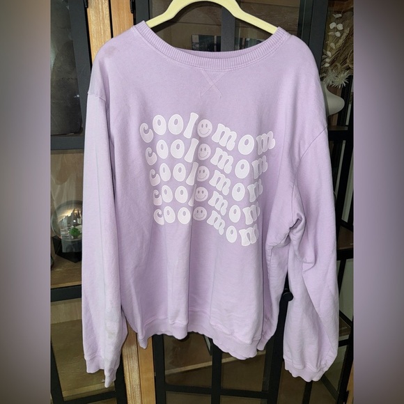 aerie Tops - Cool Mom pullover sweatshirt lavender crewneck wavy smiley face karrie locher